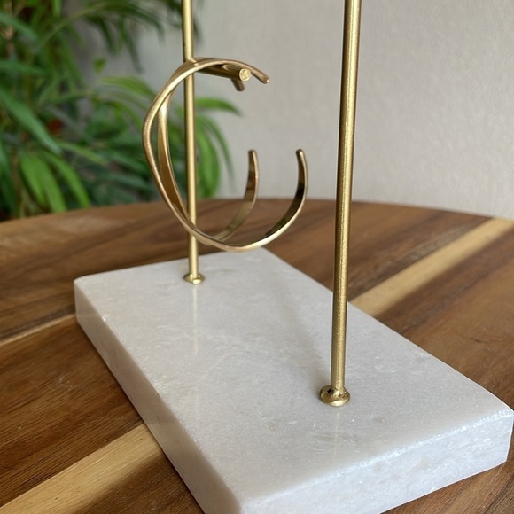 Bracelet Women’s Brushed Gold Slip On Dainty Adjustable Bangles - Picture 3 of 5